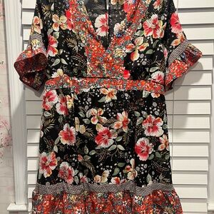 Women’s umgee Large Dress Flower Pattern